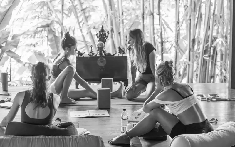 lien-yoga-hormones-et-bien-etre